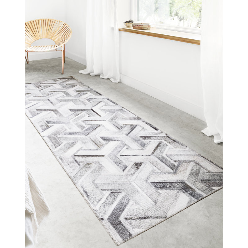 Rogers Geometric Indoor Rug, Runner 2'6" x 7'6"