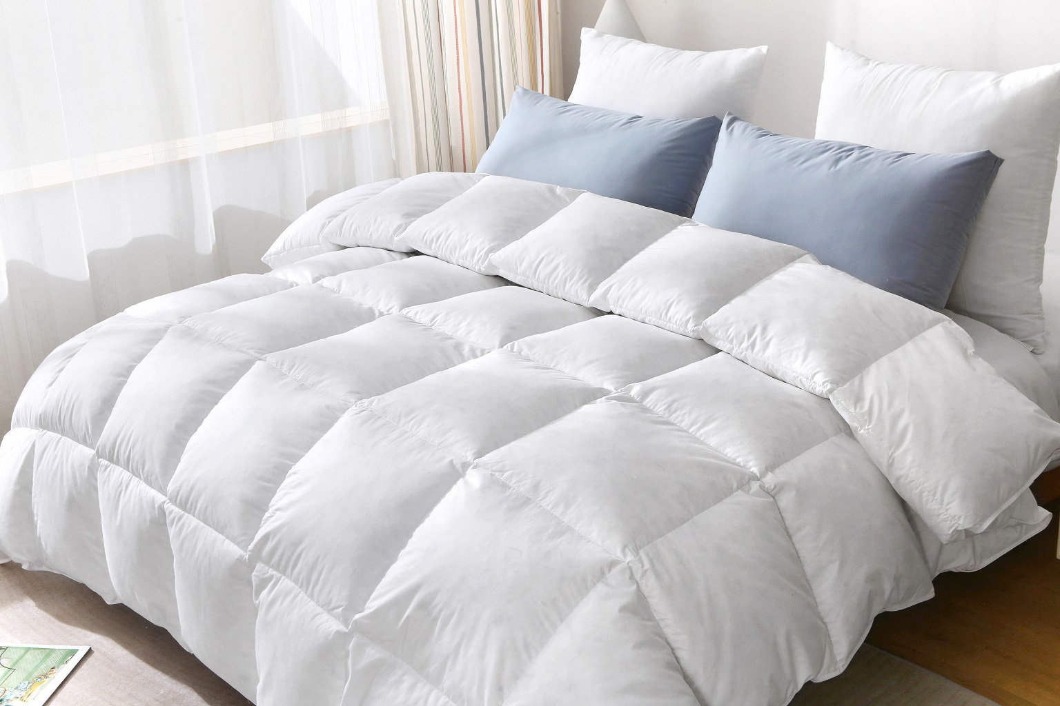 White Noise 85% Duck Feather 15% Down tog Duvet Hotel Quality