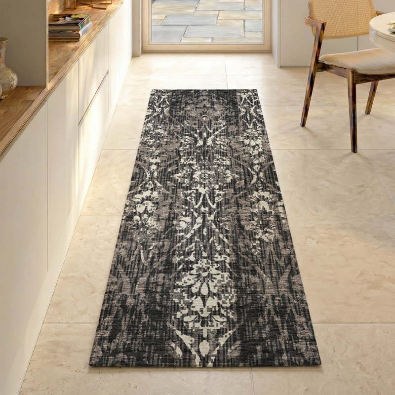 Tapis damassé de qualité supérieure Mayfield AMF2482, Black, 2'3" x 7'6" Runner