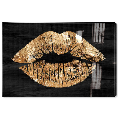 Solid Kiss Night Print