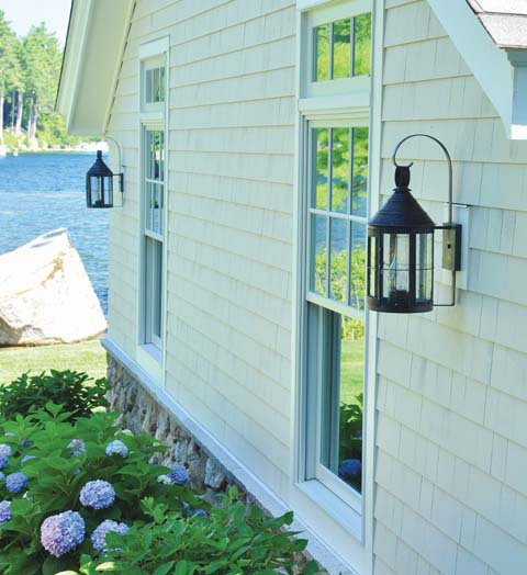 Heal - Light Outdoor Wall Lantern, Dark Brass, Clear Seedy