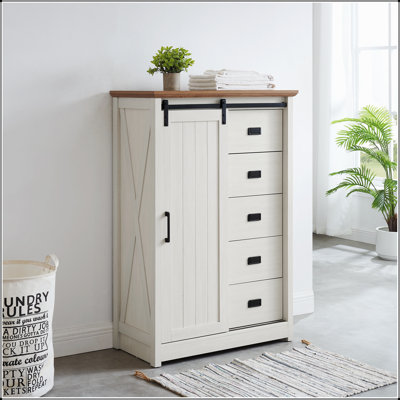 Commode 5 tiroirs avec porte de grange coulissante, commode haute moderne pour un rangement polyvalent et charme rustique dans n'importe quelle pièce