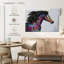 Huile de cheval de course-107669890