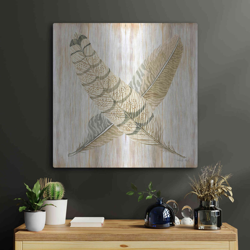«Feathers Crossed I» par Cindy Jacobs, H 24 po x l 24 po