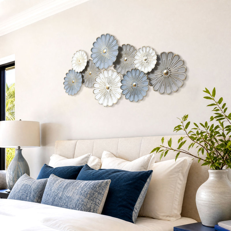 Décoration murale moderne en métal, motif chrysanthème bleu, blanc et gris, 120 cm.
