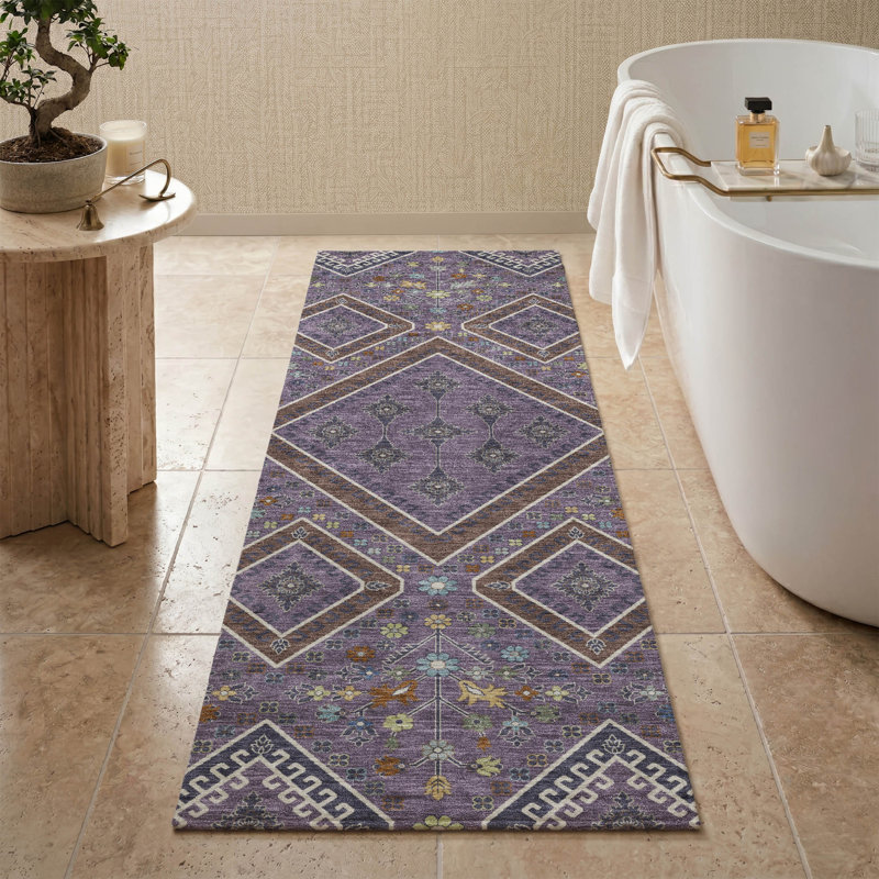 Tapis décontracté de qualité supérieure Mayfield AMF2459, Prune, Tapis de couloir 2 pi 3 po x 7 pi 6 po