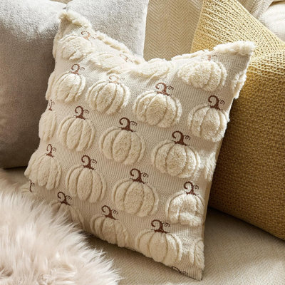 Housses de coussin décoratives beiges en fausse fourrure, motif citrouille d'Halloween (lot de 2).