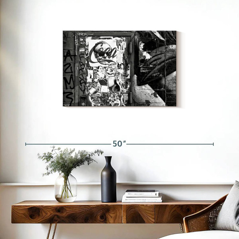 Sireci Manhattan, 20" H x 30" W