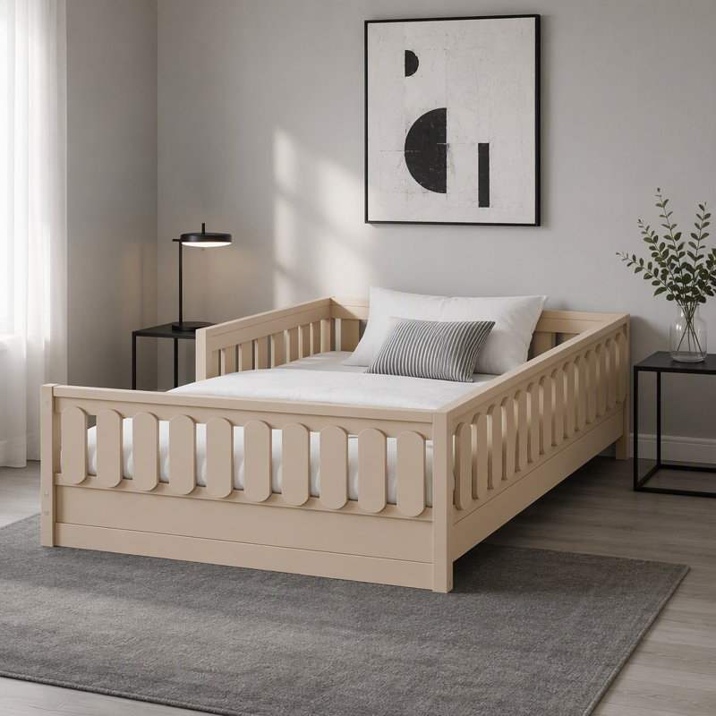 Lit plateforme en bois pleine grandeur avec garde-corps et tablettes de rangement, naturel, Naturel