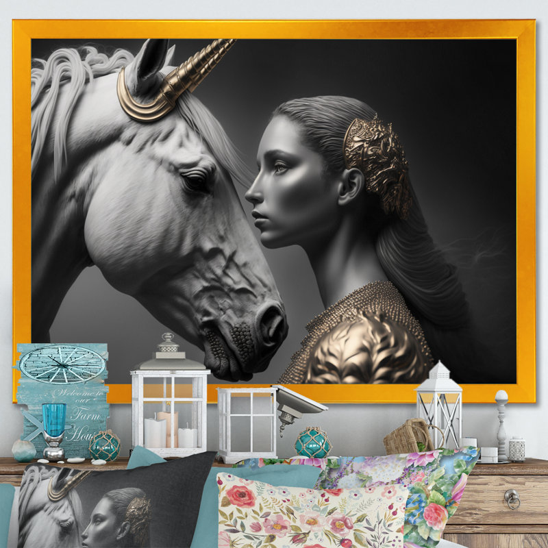 Glamourous Unicorn III - reproduction sur toile, H 30 po x l 40 po x P 1,5 po, Impression dorée sur toile encadrée