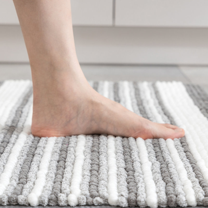 Pièce unique Momence, L 17 po x L 24 po, Gris clair