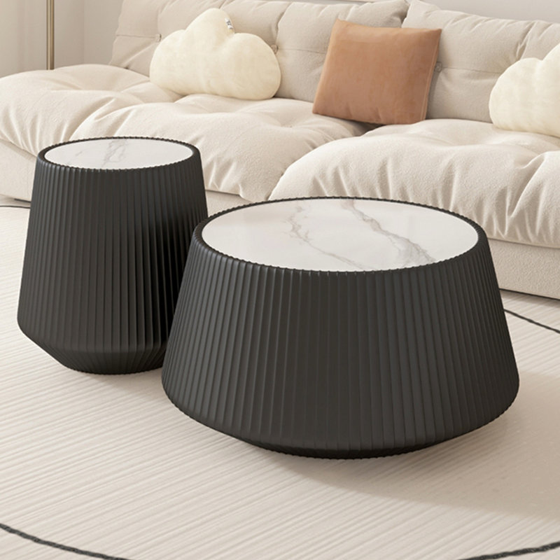 Table basse moderne en cuir fritté clair
