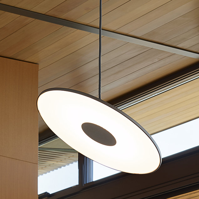 Luminaire suspendu Circa, Graphite, H 3,5 po x l 16 po x P 16 po