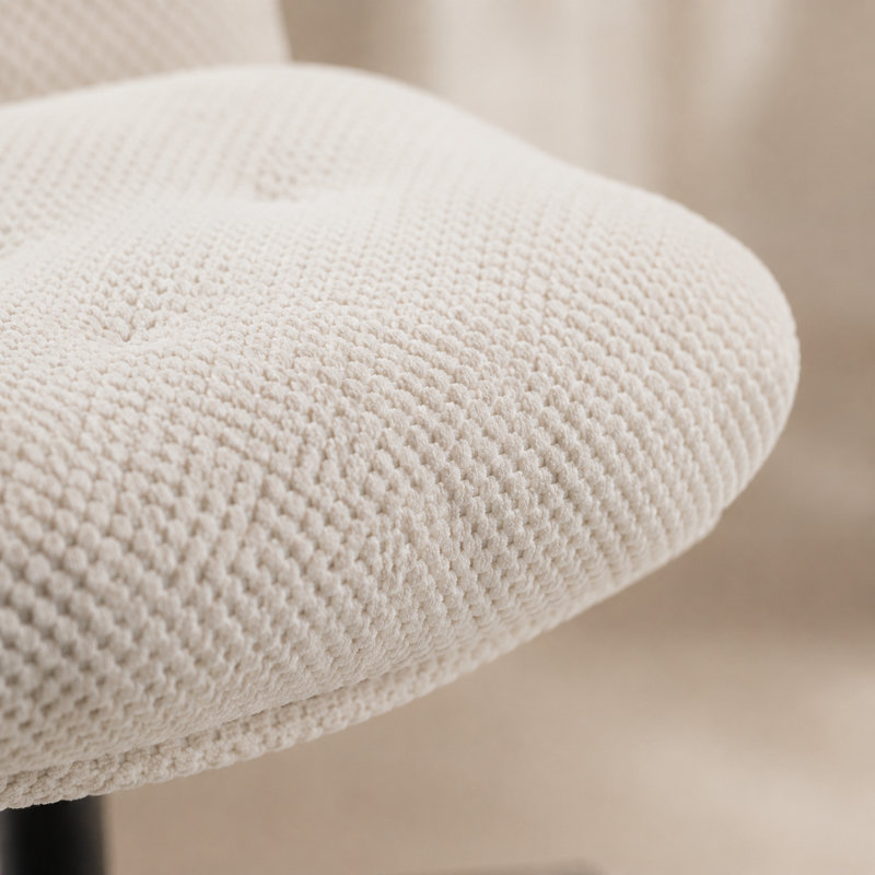 Chaise de bureau blanche, conception sans accoudoirs, pieds croisés, siège large, bureau personnel
