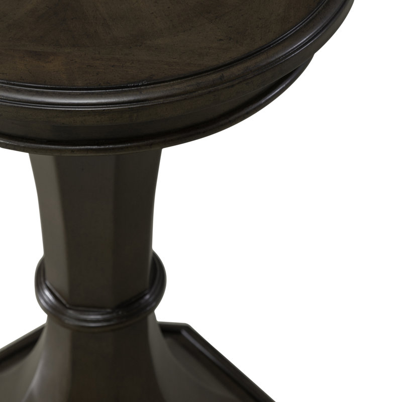 Tawona Round Chairside Table