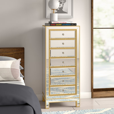 Fairgrove 18" W Solid and Manufactured Wood 7-Drawer Dresser