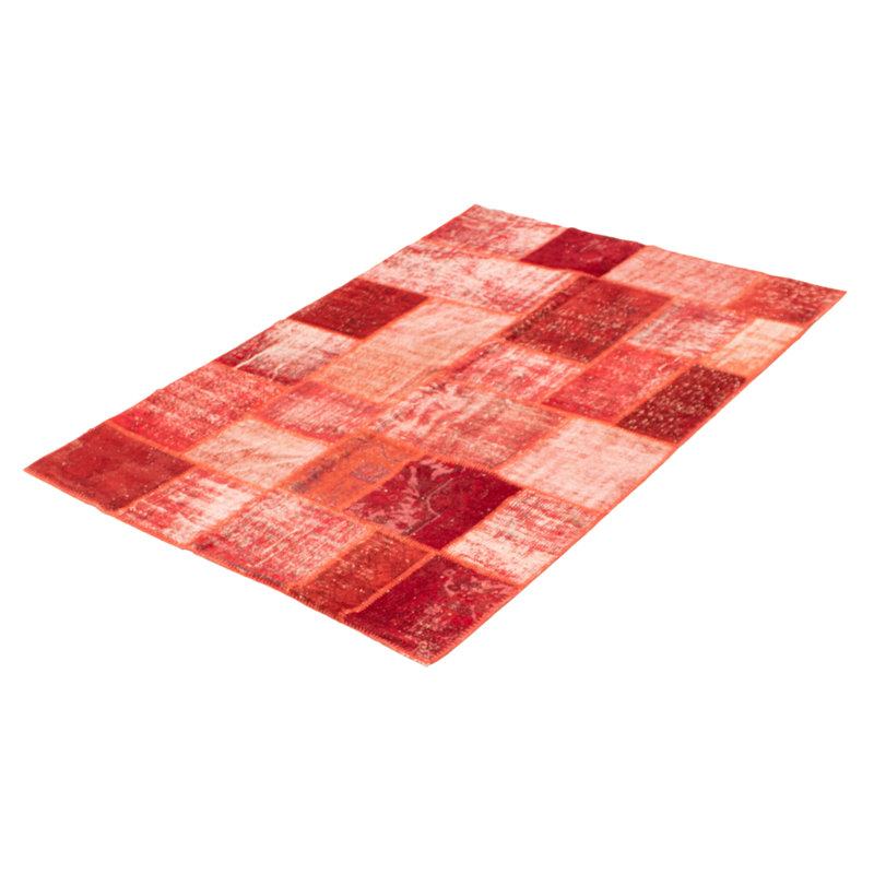 Tapis rouge foncé à motif de patchwork 5 pi 6 po x 8 pi