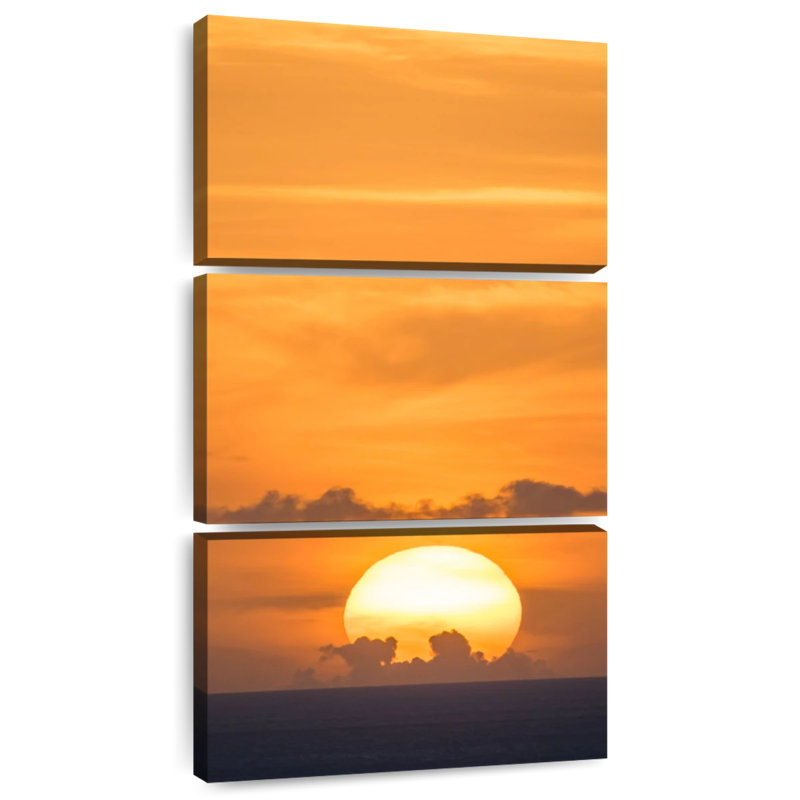 Coucher de soleil brillant des Antilles