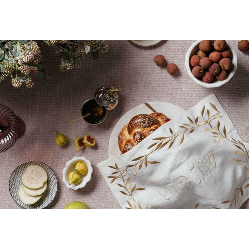 Wreath Challah Cover, White