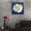  «Boldest Bloom 2 Dark Blue» par Danhui Nai, art mural en verre acrylique-1670695159