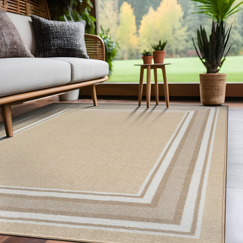 Tapis beige Avigail, Rectangle 7 pi 10 po x 10 pi 4 po