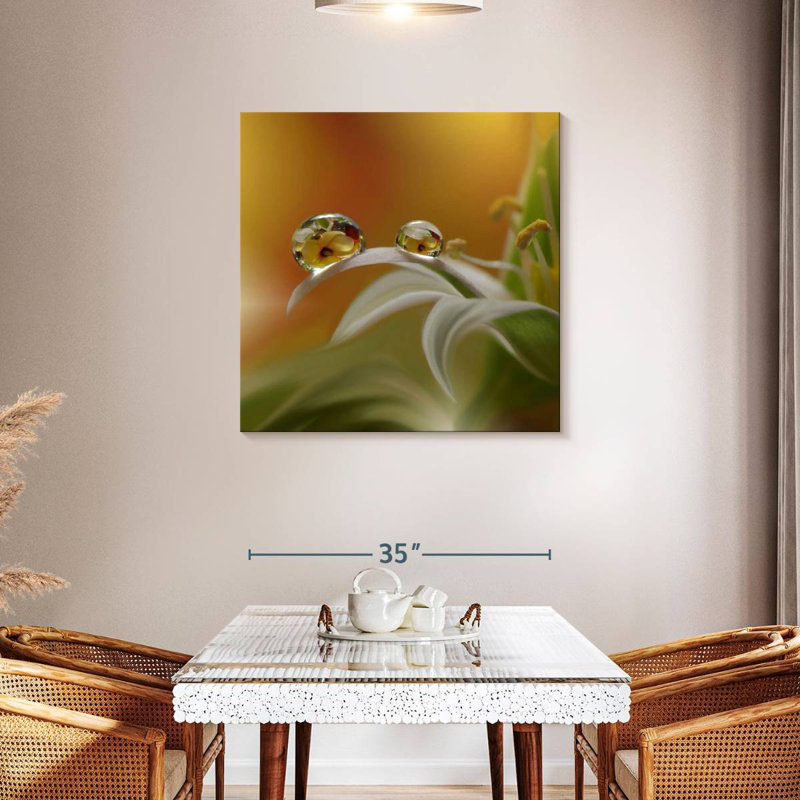 Alvord Flower Mist, 36" H x 36" W