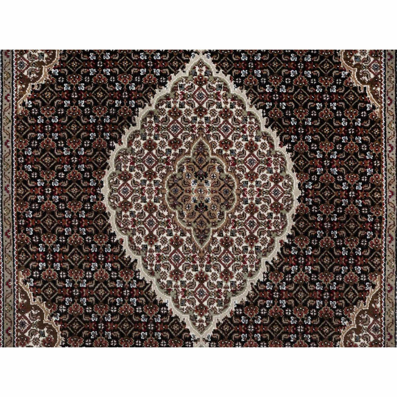 Tapis oriental noué à la main 4 pi 9 po x 6 pi 9 po noir, 175 KPSI, Tabriz Mahi avec médaillon de poisson, 100% laine
