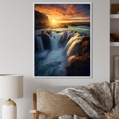 «Summery Sunset Over Majestic Waterfalls I», reproduction d'art sur toile