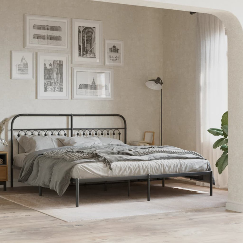 Structure de lit en métal avec tête de lit August Grove®, Noir, 73,6 po x 81,5 po