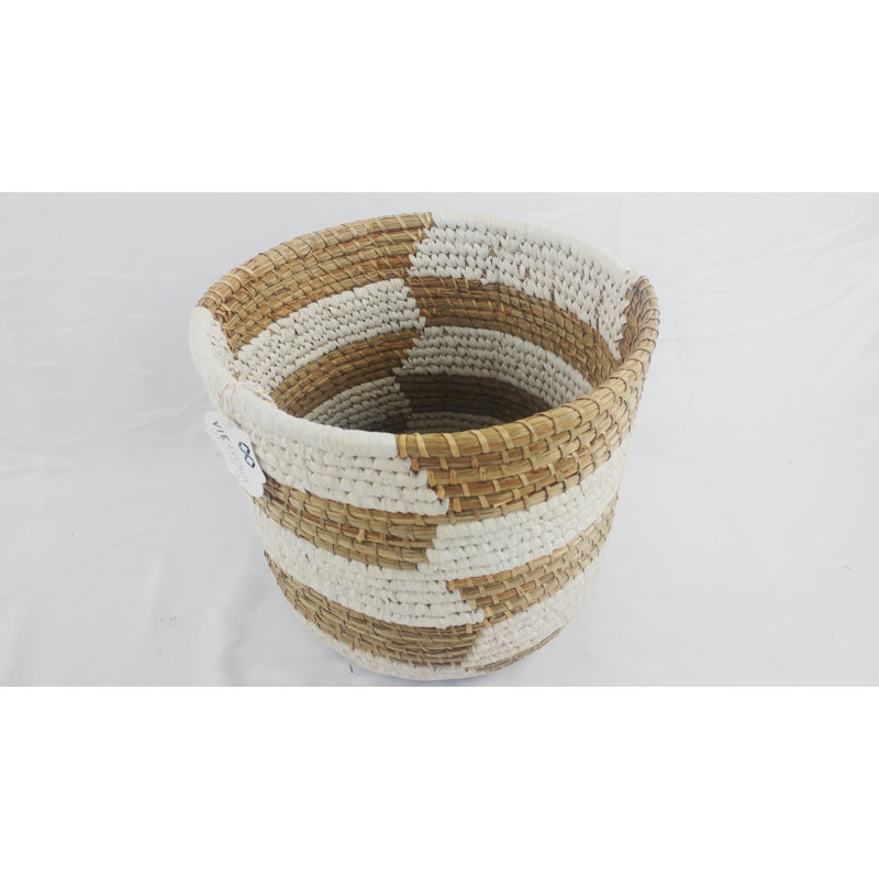 Panier en herbe, H 15 po x l 18 po x P 18 po