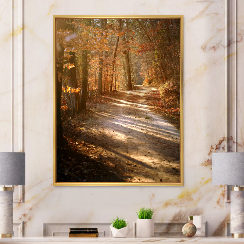 «Colorful Fall Leaves II», art mural traditionnel sur toile, H 36 po x l 24 po x P 1 po, Cadre flottant doré