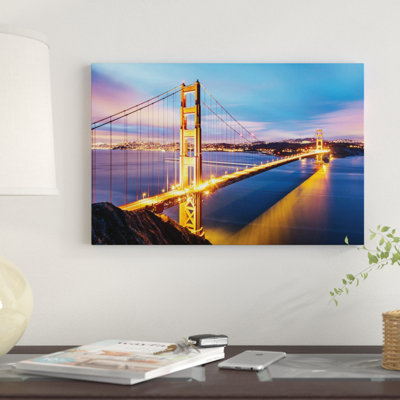 «Golden Gate Bridge At Dawn, San Francisco» par Matteo Colombo, impression sur toile