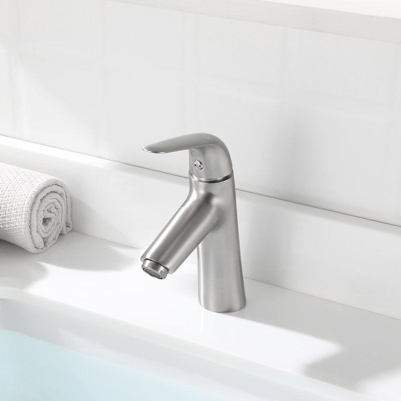 Single-Hole Single-handle Bathroom Faucet with Drain Assembly, Brushed Nickel