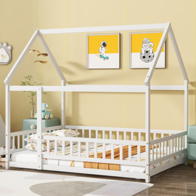 Lit double en bois en forme de maison avec clôture, blanc