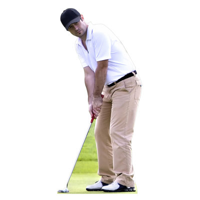 Joueur de golf mettant un carton debout