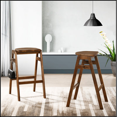 Ensemble de 2 tabourets de bar Mid-Century modernes en bois avec un design empilable et des sièges profilés ergonomiques pour une assise confortable