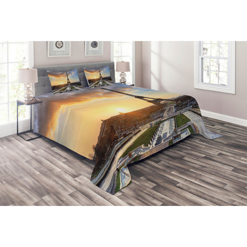 Eiffel Tower Eclectic Polyester Coverlet, King Bedspread + 2 Shams