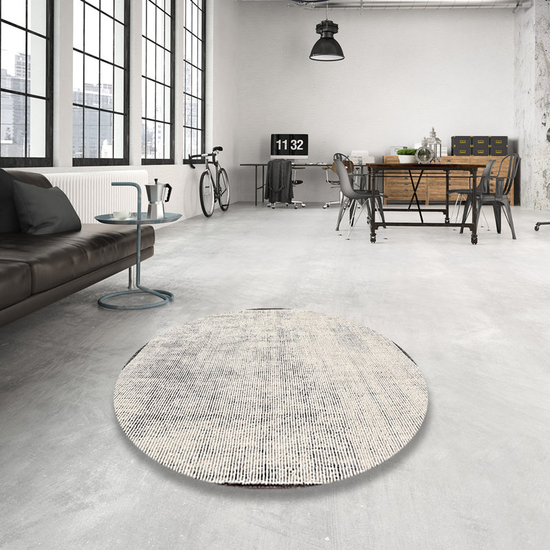 Indoor Rug, Round 4'