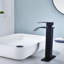 Robinet de salle de bain à cascade, robinet de meuble-lavabo à poignée simple -64144782