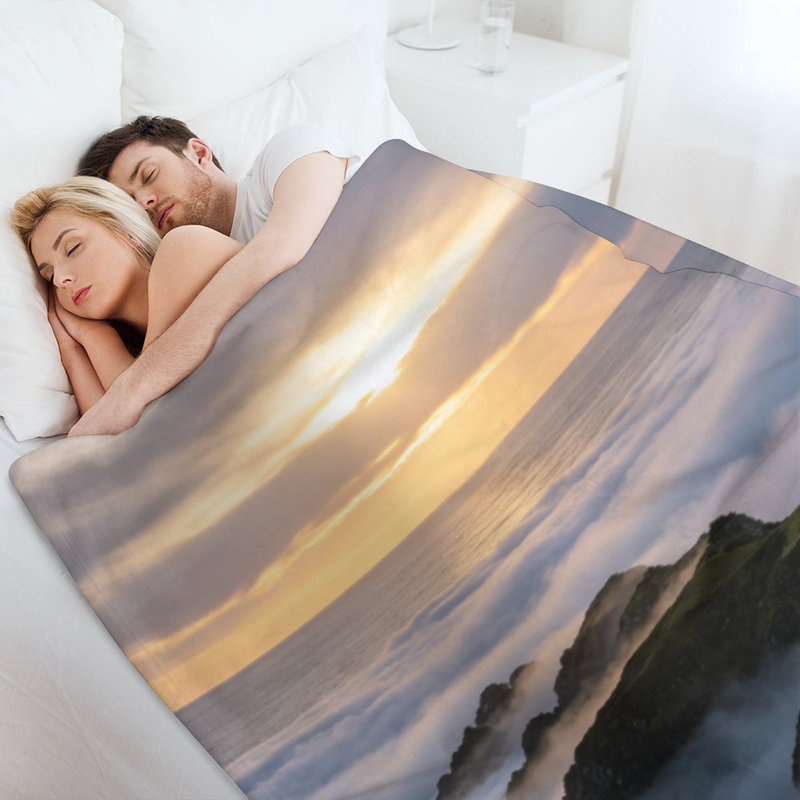 Jeté en flanelle Misty Rocks Sunrise Luxury, 50 x 60 po