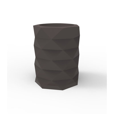 Marquis Resin Pot Planter