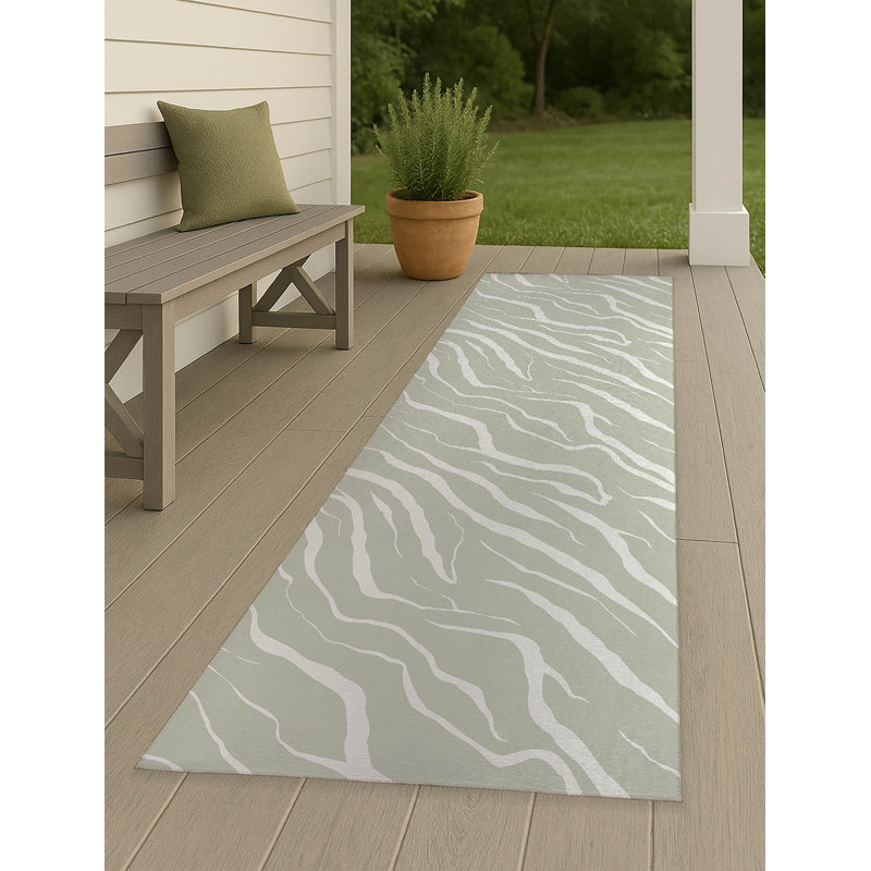 Lush Cracks Non-Slip Outdoor Rug, Runner 2'6" x 8'