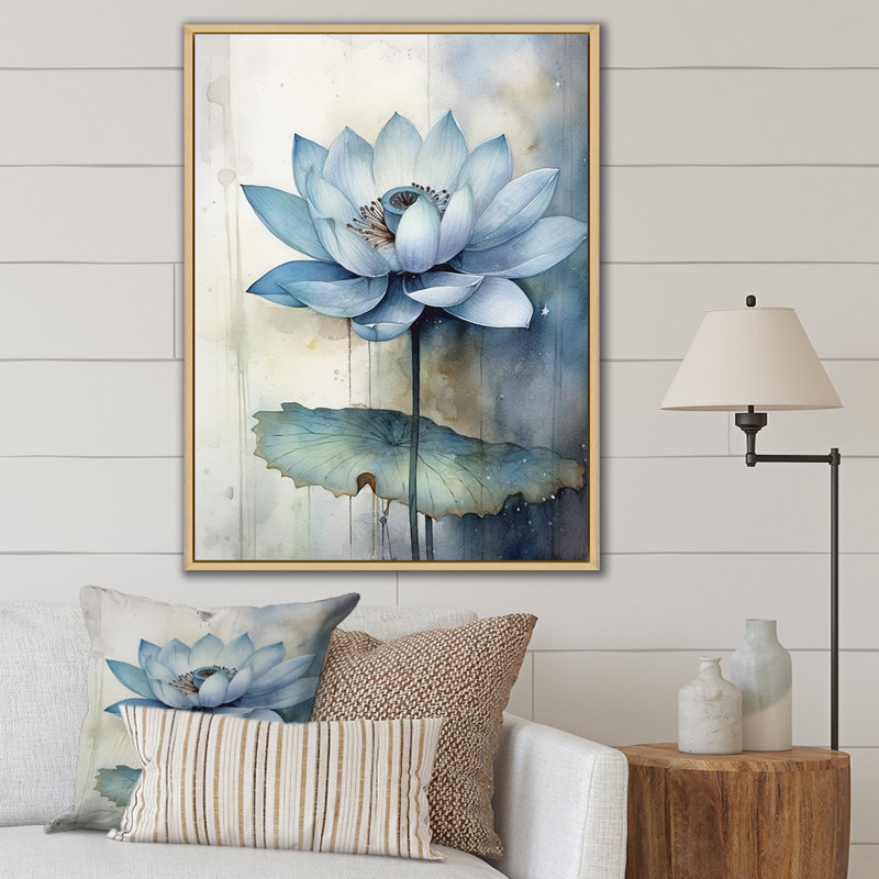 Timeless Lotus Saphire I - salon d'art mural Lotus, Cadre flottant naturel, H 44 po x l 34 po x P 1,5 po