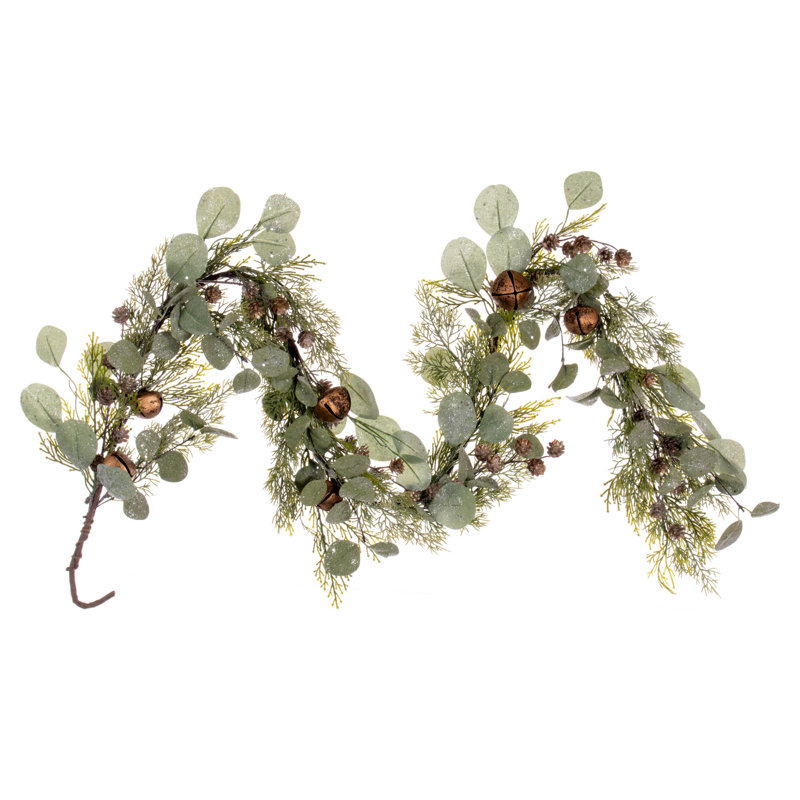 Guirlande 5 'en cèdre artificiel d'hiver, pomme de pin, eucalyptus et Jingle Bell brun