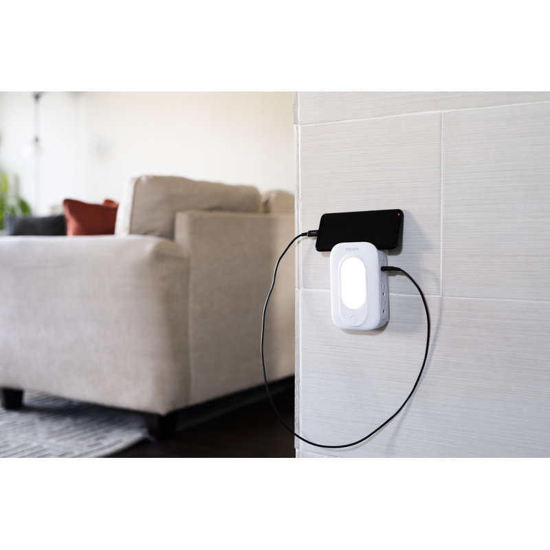 1000 Tamper Resistant Combination Outlet