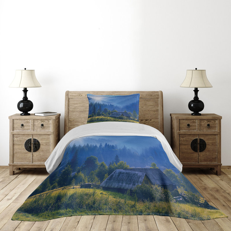 Mountain Rustic Polyester Coverlet, King Bedspread + 2 Shams