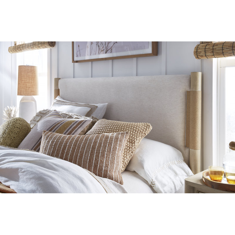 Très grand lit tapissier à panneau et commode 9 tiroirs avec miroir de paysage, Très grand