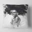 Carré, portrait monochrome d'une femme afro-américaine III - Coussin décoratif imprimé moderne-60157876