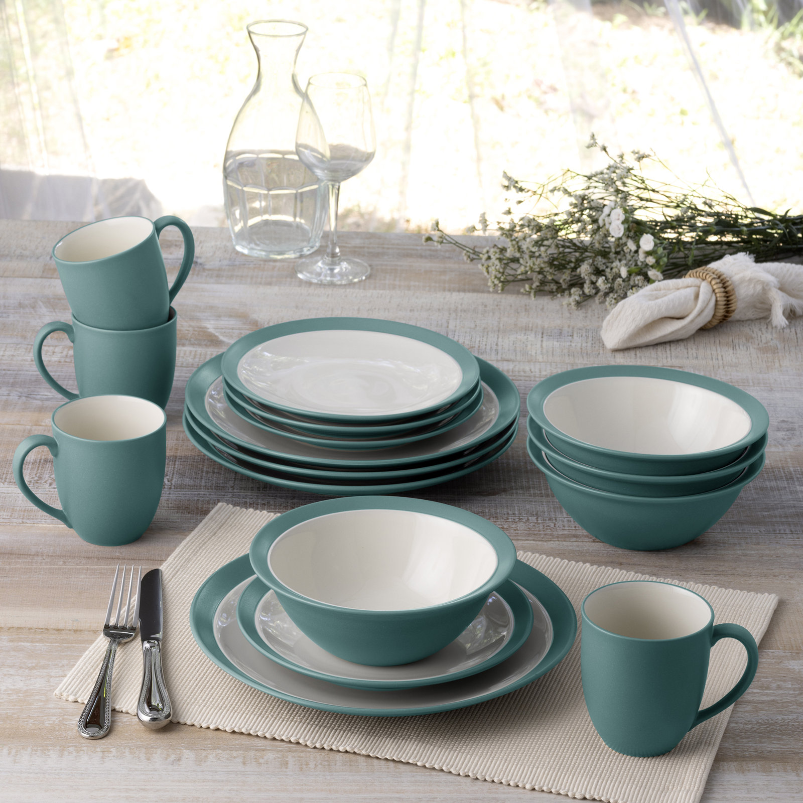 Noritake Colorwave 16-Piece Curve Dinnerware Set, Service for 4, Turquoise