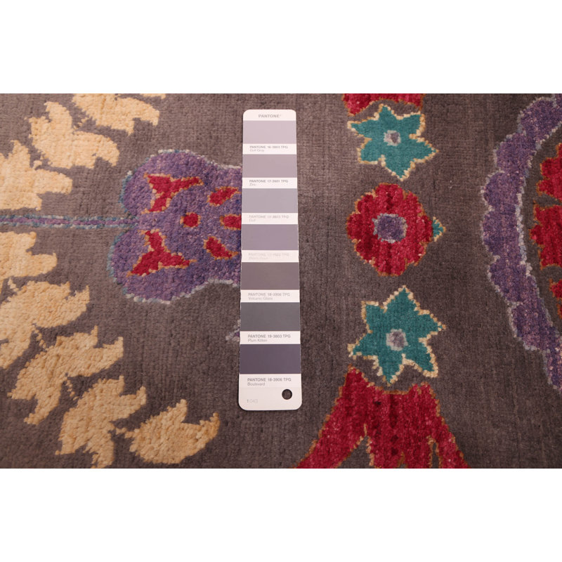 Tapis gris 7 pi 10 po x 10 pi 2 po Signature Collection